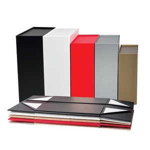 Boîte cadeau rigide pliable magnétique personnalisée, étui rigide pliable bleu mat avec impression de logo pour l'emballage de bijoux et de cosmétiques - Product Image 4