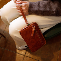 Tas Dompet Kulit Sapi Asli Full Grain Retro Vegetable Tanned Dengan Tali Pergelangan Tangan, Kapasitas Besar Untuk Wanita