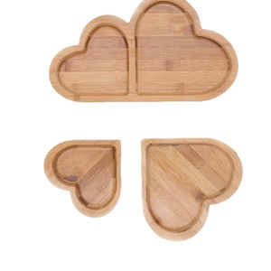 Plateau de service en bois en forme de cœur, bois massif, pour collations et fruits secs, usage hôtelier et café - Product Image 5