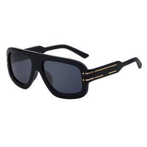 Gafas de sol cuadradas de estilo europeo americano para mujer, montura de PC UV400, gafas de sol de clase 2, embalaje en caja ZS 98203 - Product Image 5