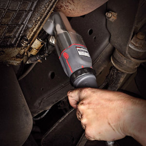 Clé à chocs pneumatique Ingersoll Rand 2015MAX, entrée d'air 1/2 pouce, 7000 tr/min, pour usage automobile - Product Image 1