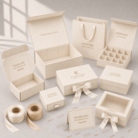 Elegante Caja de Regalo Rígida Magnética Color Marfil con Cinta, Empaque de Papel con Lámina Dorada Personalizada para Conjuntos de Novia