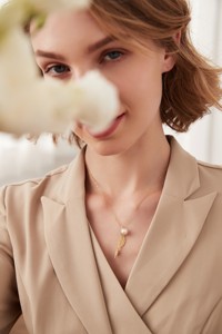 Collar con Colgante de Oro Amarillo de 18K en Forma de Planta, Broche de Doble Uso, Diamante de Alta Calidad, Regalo Diario - Product Image 2