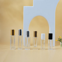 Isi ulang 10ml 15ml 30ml persegi transparan minyak esensial deodoran kaca botol Roll on dengan kotak tutup 1oz