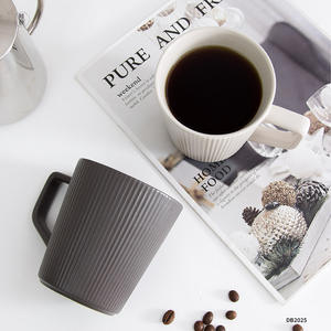 Striped Ceramic Mug <b>Large</b> Capacity With Handle White And Black Solid Color Coffee <b>Tea</b> <b>Cup</b> <b>For</b> Home Office Couple Use DB2025 - Product Image 4