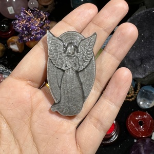 Figura de Ángel Tallada a Mano en Obsidiana Dorada, Tallado en Relieve con Temática Animal, Arte Coleccionable - Product Image 2