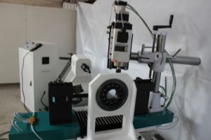 <span class=keywords><strong>Tour</strong></span> à <span class=keywords><strong>bois</strong></span> CNC à changement automatique d'outil à 4 axes TJ-1530 pour la gravure à plat Cylindre de gravure Tournage de <span class=keywords><strong>bois</strong></span> <span class=keywords><strong>Tour</strong></span> CNC - Product Image 5