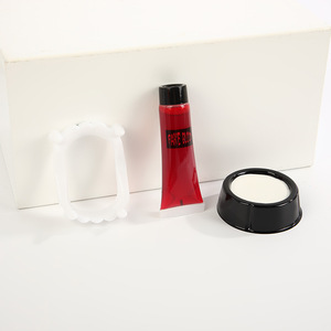 Kit Gigi Palsu Vampir, Darah Palsu, Cat Wajah Putih untuk Hari Semua Orang Kudus dan Hallowmas - Product Image 5