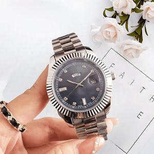 Nouvelle collection de montres pour hommes, montre femme en acier inoxydable, montre de luxe pour homme avec bracelet en acier, cadran vert incrusté de diamants, montres avec affichage du jour et de la date. - Product Image 2