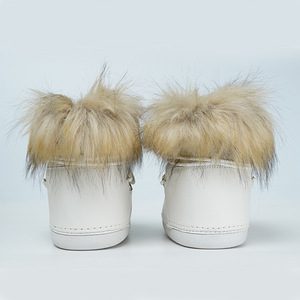 <span class=keywords><strong>Botas</strong></span> de Nieve Personalizadas para <span class=keywords><strong>Mujer</strong></span>, Modelo Space Moon Bread, Color Beige, con Cuello de Piel Grande, Transpirables, Duraderas, de Plástico Antideslizante, Cálidas, para Esquiar, Viajar, de Caña Baja - Product Image 4