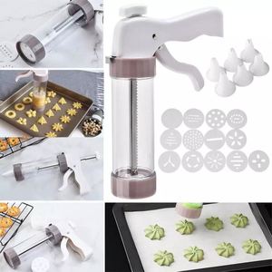 Presse à biscuits en métal, kit de pistolet à biscuits, 13 disques, 6 embouts à glaçage, kit de décoration de gâteaux, fabrication de biscuits DIY - Product Image 4