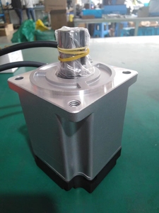 Motor de CA monofásico Siheng de 80 mm con control EtherCAT, 750 W, 220 V, 2.39 Nm, controlador absoluto de 17 bits, IE3 - Product Image 3