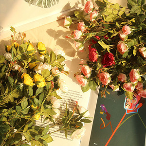 Rosa de té Artificial de 5 cabezas, diseño de escenario de boda, Mini rosas artificiales de Pambu - Product Image 6