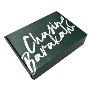 Scatola Postale in Cartone Ondulato Riciclato Ecologico Nero Personalizzabile con Logo per Imballaggio di Profumi e Materiale Pubblicitario - Product Image 4