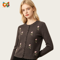 Cardigan en tricot jacquard floral rose court pour femme CG Custom, bord festonné, manches longues, boutonné, idéal printemps-automne