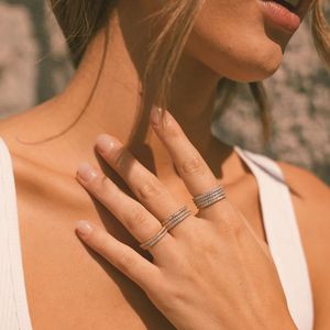 Anillo DE PIEDRA DE NACIMIENTO DE ACERO INOXIDABLE 316L minimalista, anillo de moda apilable hipoalergénico de circonita cúbica CZ chapado en oro de 1,5mm para - Product Image 2