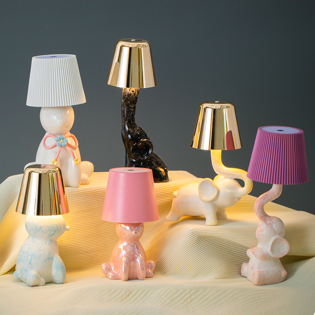Wholesale Home Decoration Porcelain Desk Lamp Ceramic Elephant Base Table Lamps