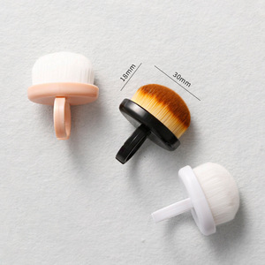 Brosse à poussière pour ongles en forme de bague, poils doux, mini brosse de nettoyage, design pratique pour la manucure au gel acrylique - Product Image 5