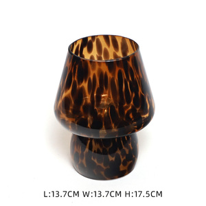 2025 Venta caliente leopardo regalo creativo luz de noche translúcida lámpara de noche vidrio rayas seta lámpara de mesa - Product Image 6