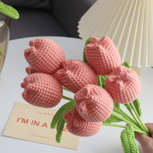 Bouquet de tulipes en crochet fait main créatif, décoration de mariage, fleur artificielle en crochet - Product Image 3