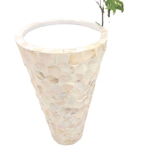Florero con incrustaciones de perlas para el hogar y Hotel, maceta decorativa moderna, fabricante de Vietnam - Product Image 1
