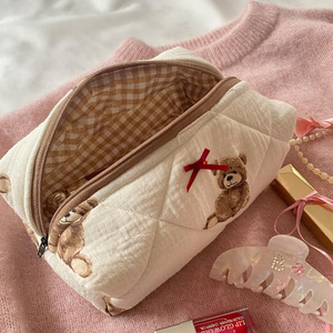 <b>Cute</b> teddy <b>bear</b> makeup bag, portable cosmetics and skincare storage bag, large capacity cartoon print toiletry bag - Product Image 4