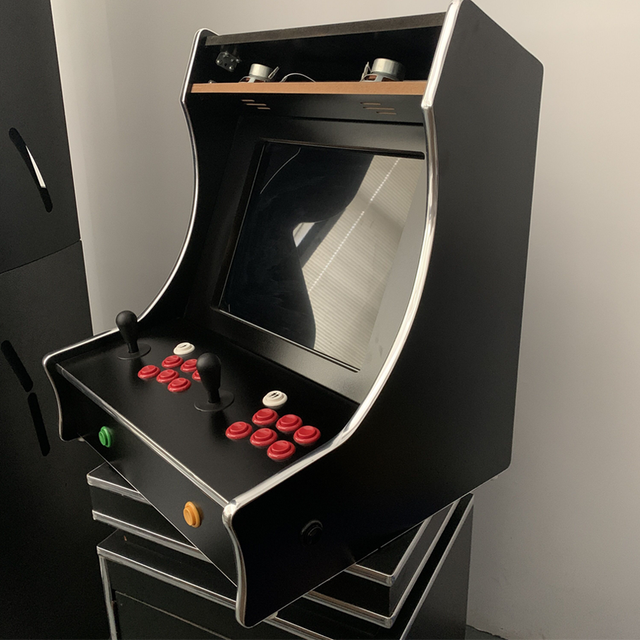 Classic Coin Operated Video Game Arcade Machine 1 Player Bars Arcade Machine