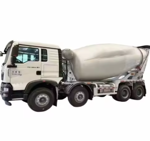 Camion malaxeur à béton HOWO 8x4 de qualité industrielle pour le transport de béton sur les grands chantiers de construction - Product Image 4