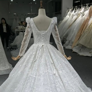 ชุดแต่งงานยาวถึงพื้นแขนยาวแบบทันสมัยพร้อมศิลปะการปะติดประดับด้วยผ้าลูกไม้ประดับด้วย Lsbh15 - Product Image 5