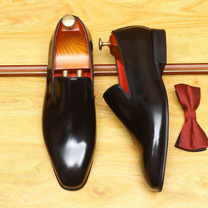 Zapatos de Hombre Nuevos, Retro, Versátiles, Ligeros, Antideslizantes, de Cuero Genuino, con Diseño de Parches, Cómodos y Transpirables - Product Image 1
