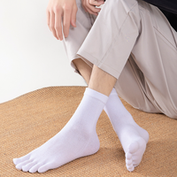 Chaussettes mi-mollet pour hommes Quatre Saisons, cinq doigts, mélange coton-polyester, sans couture, anti-humidité, couleur unie, pour usage quotidien et décontracté