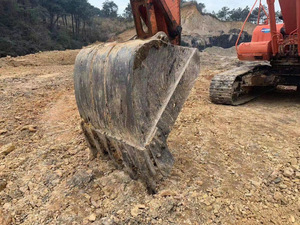 ใช้รถขุดตีนตะขาบ Doosan DH220LC-7 - Product Image 2