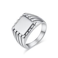 Edelstahl Quadratischer Siegelring für Herren und Damen – Minimalistischer, blanker, flacher, gerippter Ring mit Rillen – Biker-Fingerschmuck