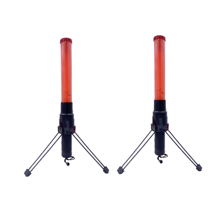 Bâton de signalisation routière LED portable à piles avec trépied pliable et film protecteur transparent pour la sécurité routière - Product Image 1