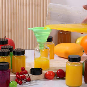 Bon marché, bouteille de miel en verre de 60ml 2oz, <span class=keywords><strong>mini</strong></span> pot à miel et à <span class=keywords><strong>confiture</strong></span>, ensemble de bouchon à vis, louche en bois rechargeable vide pour la cuisine de mariage - Product Image 4