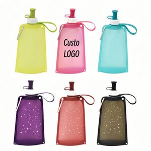 Bouteilles d'eau pliables personnalisées, sacs à eau réutilisables avec mousqueton, bouteille d'eau de voyage 550 ml pour le camping et la randonnée - Product Image 1