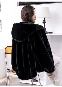 Giacca in Pelliccia Sintetica da Donna alla Moda, <span class=keywords><strong>Cappotto</strong></span> Invernale <span class=keywords><strong>con</strong></span> <span class=keywords><strong>Cappuccio</strong></span> in Finta Pelliccia di <span class=keywords><strong>Visone</strong></span> di Alta Qualità - Product Image 6