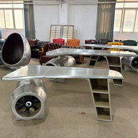 Bureau aviateur de bureau avec moteur d'avion riveté rétro industriel américain pour le salon et la salle d'étude