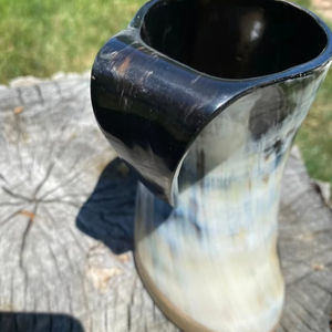 Antique Stylish Viking <b>Drinking</b> <b>Horn</b> With 2 Colour Shades <b>Drinking</b> <b>Horn</b> Customized Hand Carving - Product Image 1