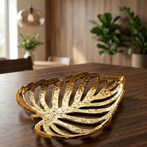 Assiette décorative en forme de feuille dorée, en métal, faite à la main, style glamour, vaisselle de fête - Product Image 6