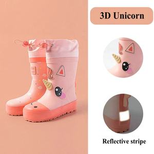 Venta al por mayor de <span class=keywords><strong>botas</strong></span> de alta calidad para niños y niñas, zapatos de agua antideslizantes gruesos, <span class=keywords><strong>Botas</strong></span> de lluvia agrupadas para bebés, zapatos de goma impermeables para niños - Product Image 2