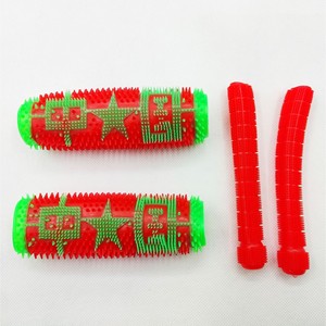 Empuñaduras para manillar de vehículos eléctricos, accesorios de repuesto cilíndricos suaves antideslizantes de arcoíris, impermeables, 5 colores - Product Image 4