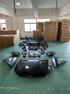 Kit de carrocería w164 para <span class=keywords><strong>Mercedes</strong></span> <span class=keywords><strong>ml</strong></span> w164 Upgrade 2019 W166 GLE63 AMG parachoques de coche guardabarros capó luz trasera w164 faro - Product Image 2