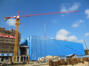 Grue à tour auto-érechable fiable SYT160, conception <span class=keywords><strong>Hammerhead</strong></span>, flèche de 70 m, capacité de levage de 10 à 16 tonnes, performance stable - Product Image 2