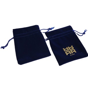 Sac à cordon en velours personnalisé de luxe avec logo, petite pochette pour téléphone, maquillage et articles de toilette, sac cadeau en velours – Vente chaude en gros - Product Image 1