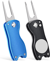 Vente en gros d'accessoires de golf style sport personnalisés outil de réparation de divot en plastique PU avec marqueur de boule de fer pour cadeaux de club