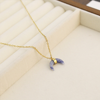 Collier imperméable en cristal de pierre de naissance avec pendentif lune bohème en ivoire, idéal pour les bijoux quotidiens des femmes