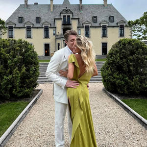 2025 Şık Moda Lüks Abiye Parti Elbisesi Sırtı Açık Özel Kesim Dikişli Saten Polyester Kumaş Seksi Kadınlar Balo Parti Elbisesi - Product Image 2