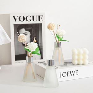 Décoration Maison Chambre Bureau – Kit de Bâtonnets d'Huiles Parfumées Rose Lavande Feuilles Fleurs – Désodorisant Salle de Bain - Product Image 1