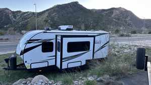 Camping-car de lit de camion 4X4 du fabricant chinois avec tente pop-up Équipement de camping en plein air coulissant à vendre - Product Image 5